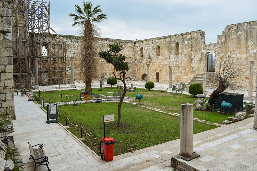 İsabey Camii